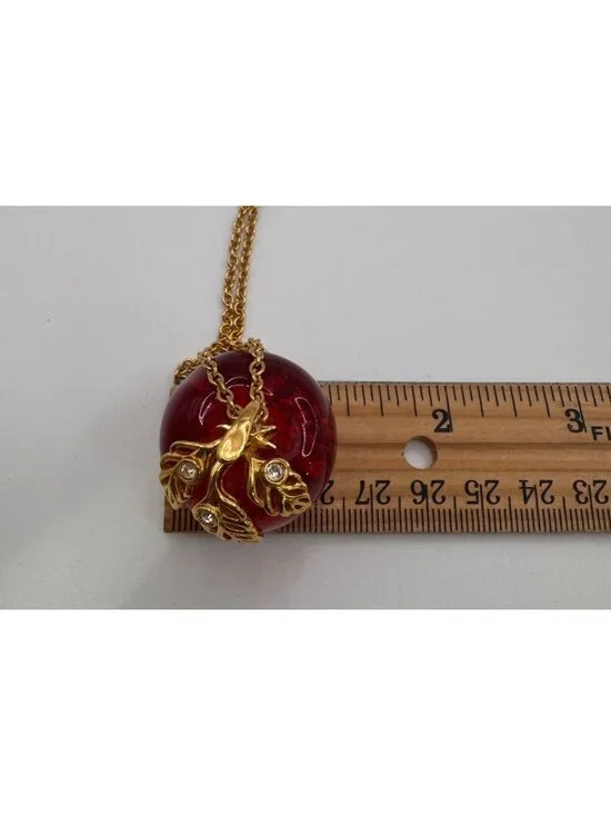Vintage Avon Red Lucite Apple Pendant Necklace Gold Tone Rhinestone 32” - Picture 8 of 8